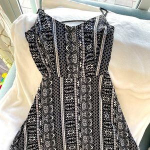 Black/white fun shirt dress